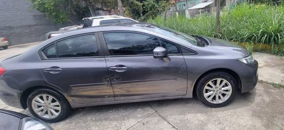 HONDA CIVIC 1.8 LXS 16V FLEX 4P MANUAL HONDA CIVIC 1.8 LXS 16V FLEX 4P MANUAL